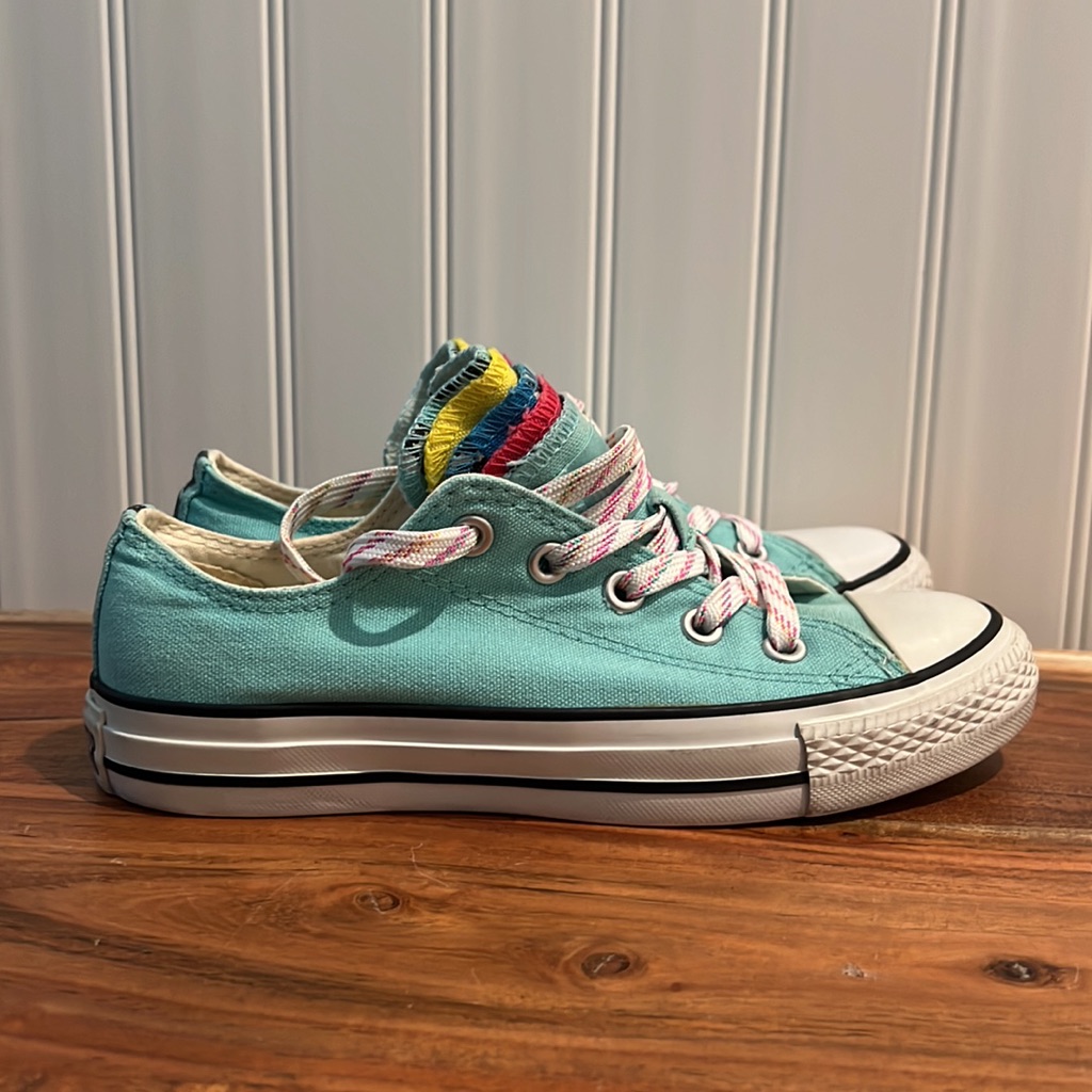 Limited Edition Converse Chunk Taylor Shoes Multiple Tongues Like New